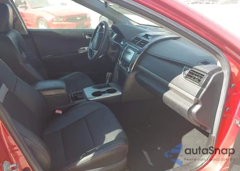 2012 Toyota Camry Se z USA, uszkodzony, nr VIN 4T1BF1FK3CU525083